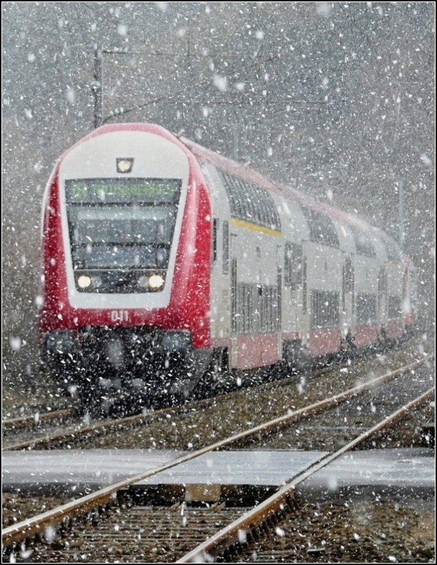 Steuerwagen 011 durchf�hrt w�hrend einer kr�ftige Schneeschauer die Ortschaft Enscherange. 24.03.08 (Jeanny)